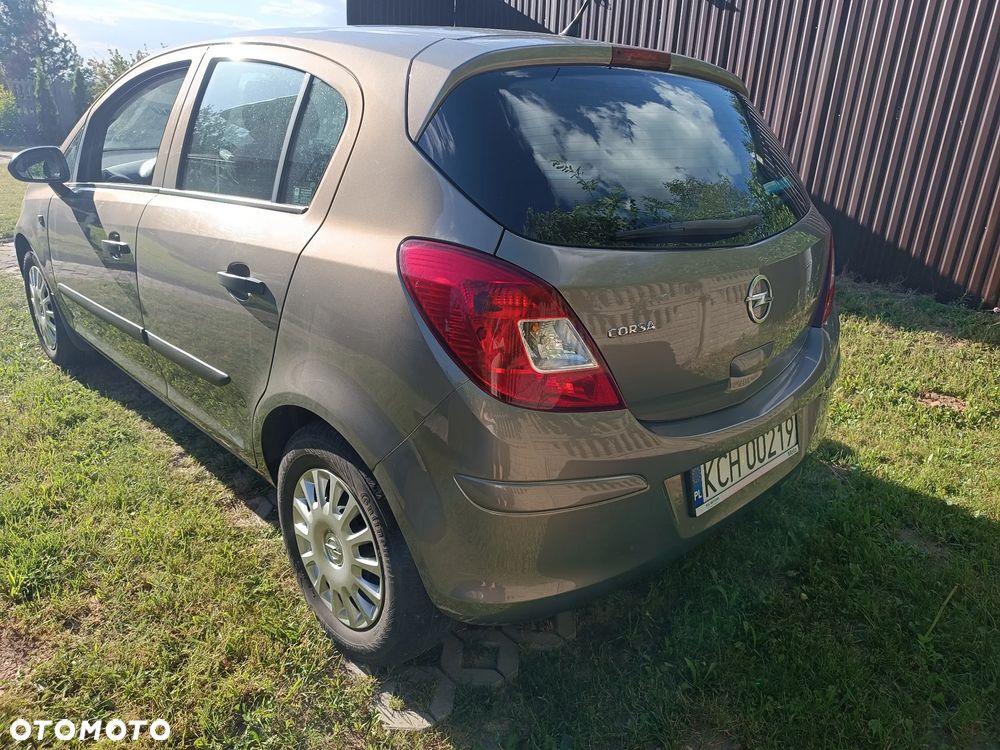 Opel Corsa 1.2 16V Edition / Active - 3