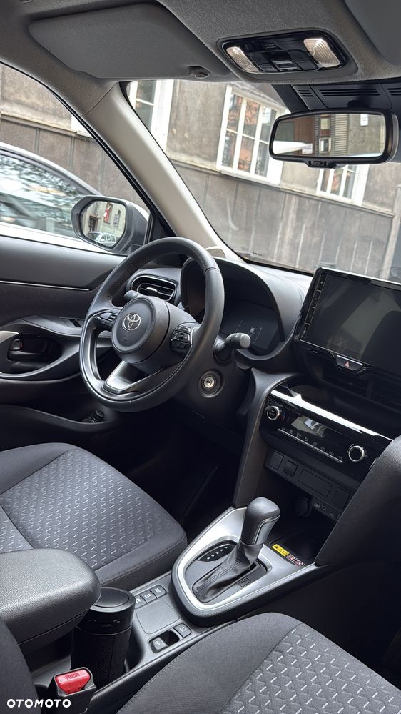 Toyota Yaris Cross - 12