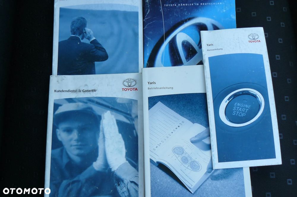 Toyota Yaris - 32