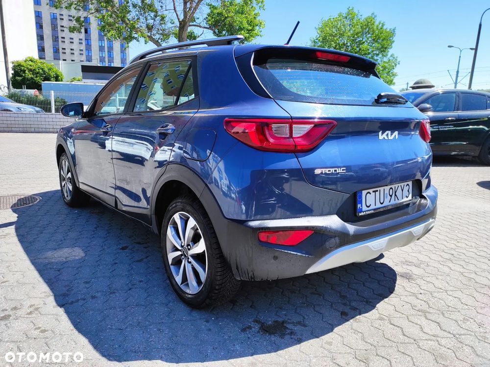 Kia Stonic 1.2 L - 4