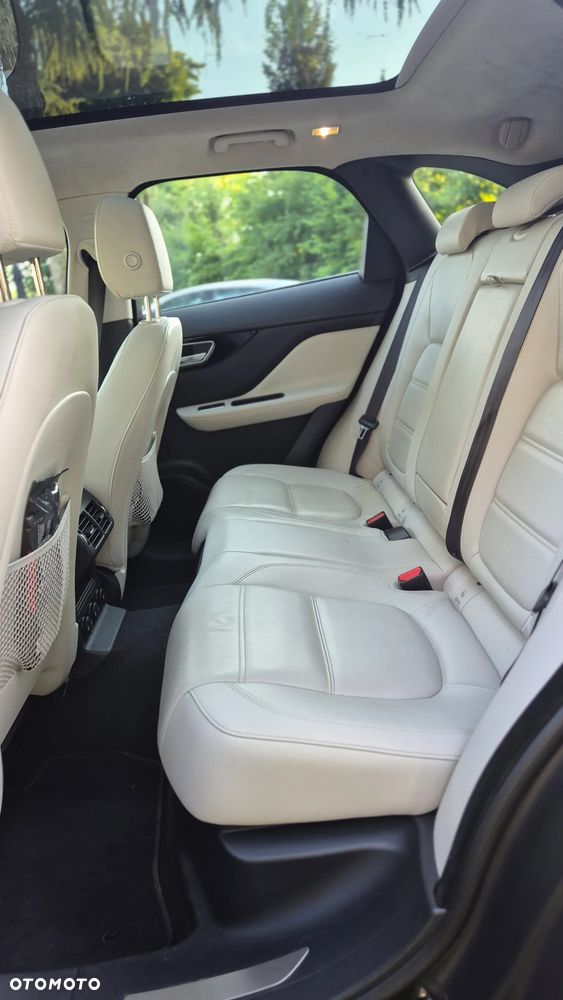 Jaguar F-Pace 2.0 i4D AWD Prestige - 13