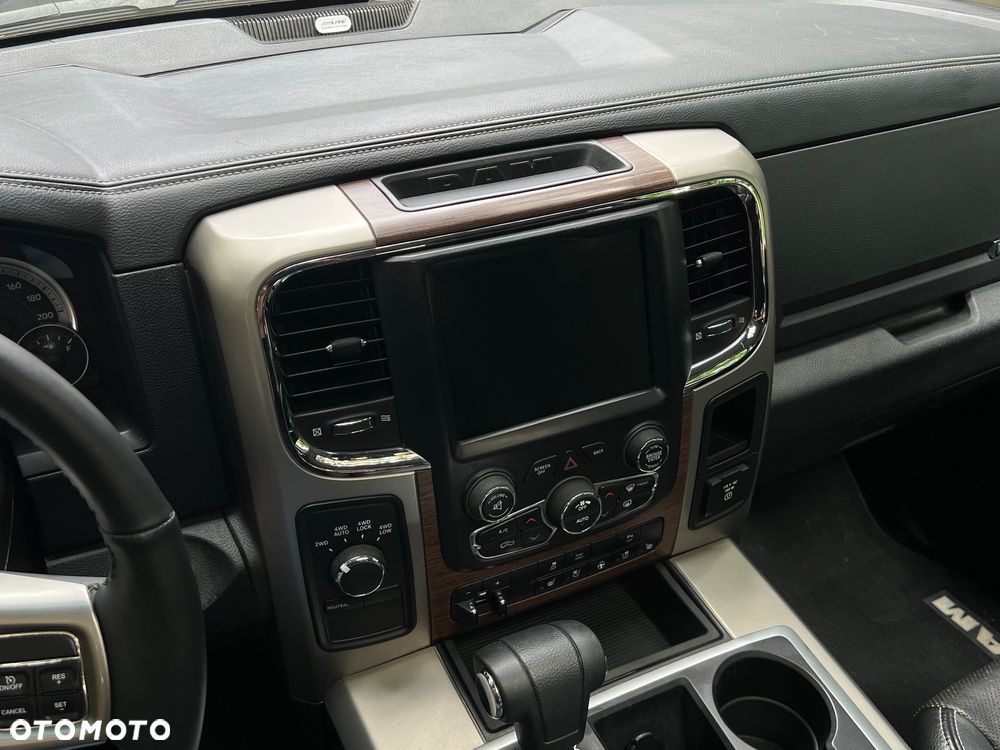 Dodge RAM - 32