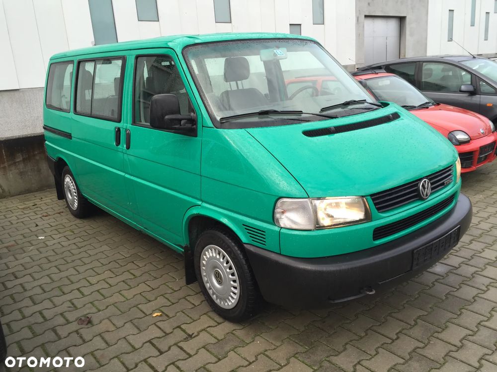 Volkswagen Caravelle - 12