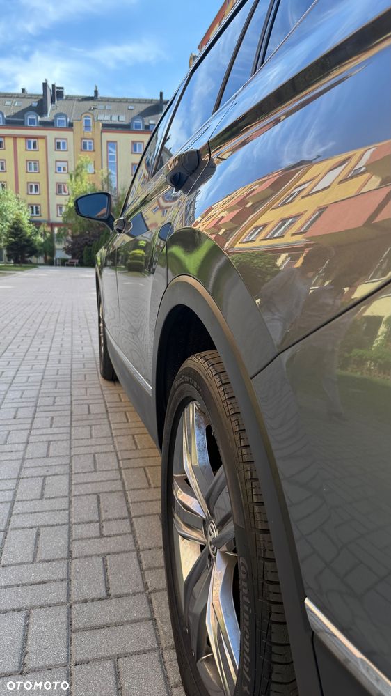 Volkswagen Tiguan Allspace - 8