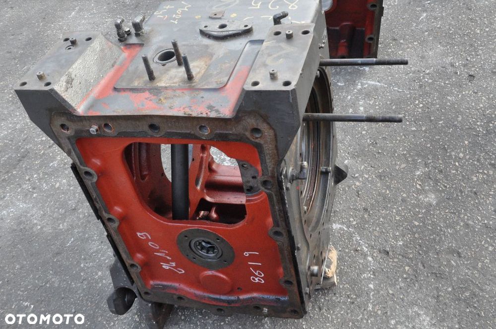 OBUDOWA MOSTU RENAULT ARES 825 868B4 - 4