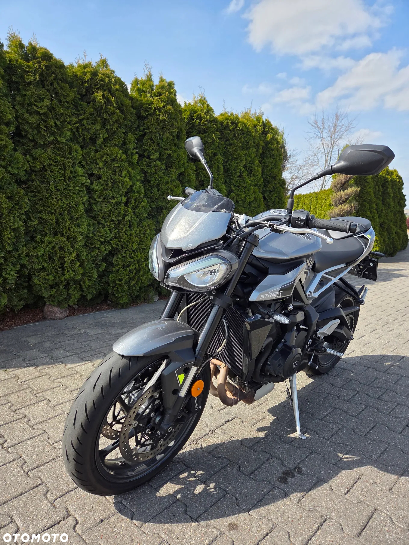 Triumph Street Triple - 9