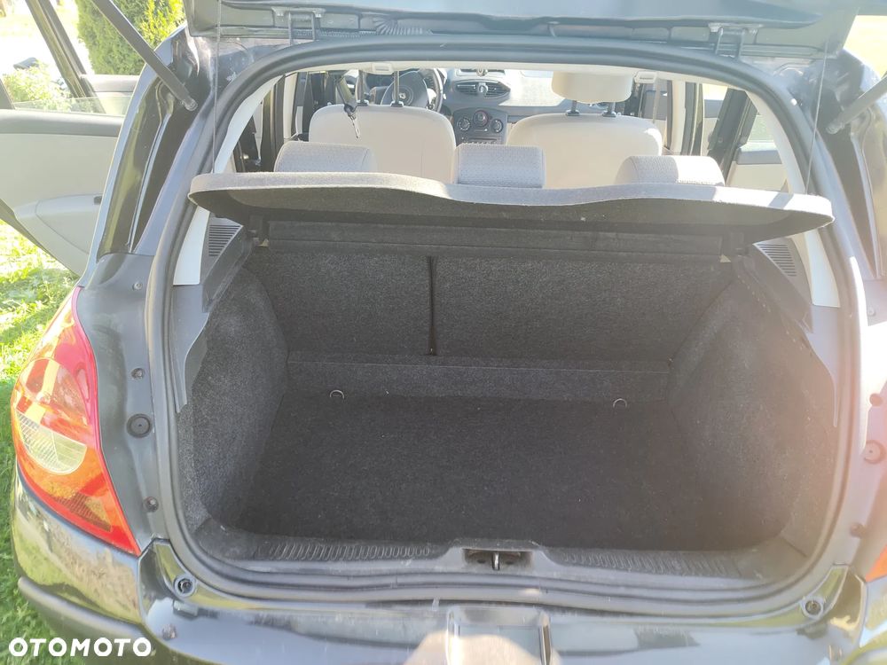 Renault Clio - 19