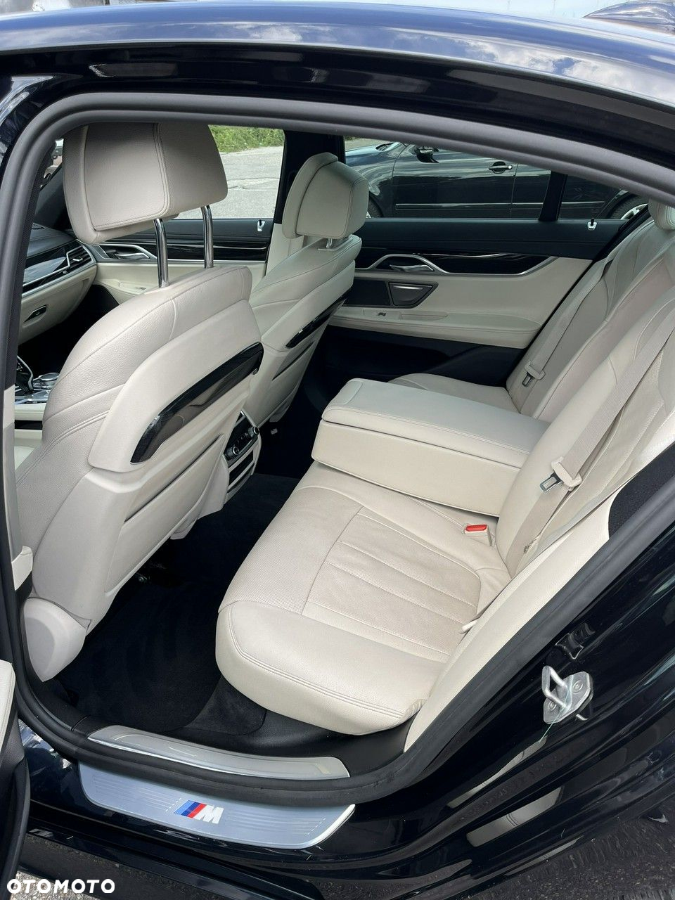 BMW Seria 7 740d xDrive - 11