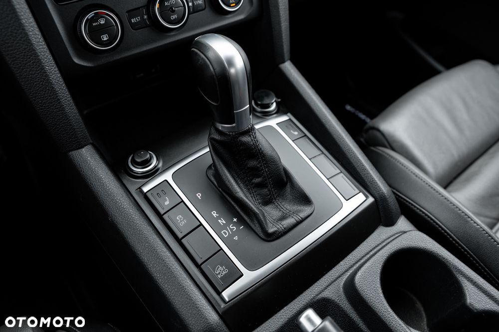 Volkswagen Amarok - 29
