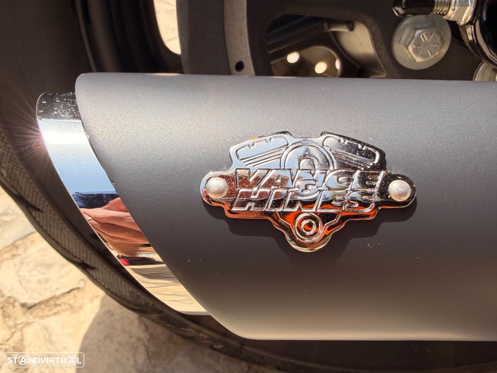 Harley-Davidson 883 Iron 2016 - 8