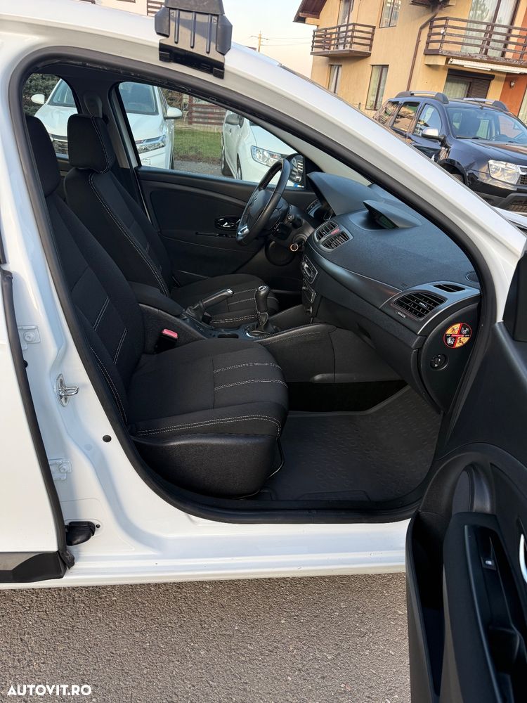 Renault Fluence 1.6 Privilege - 8