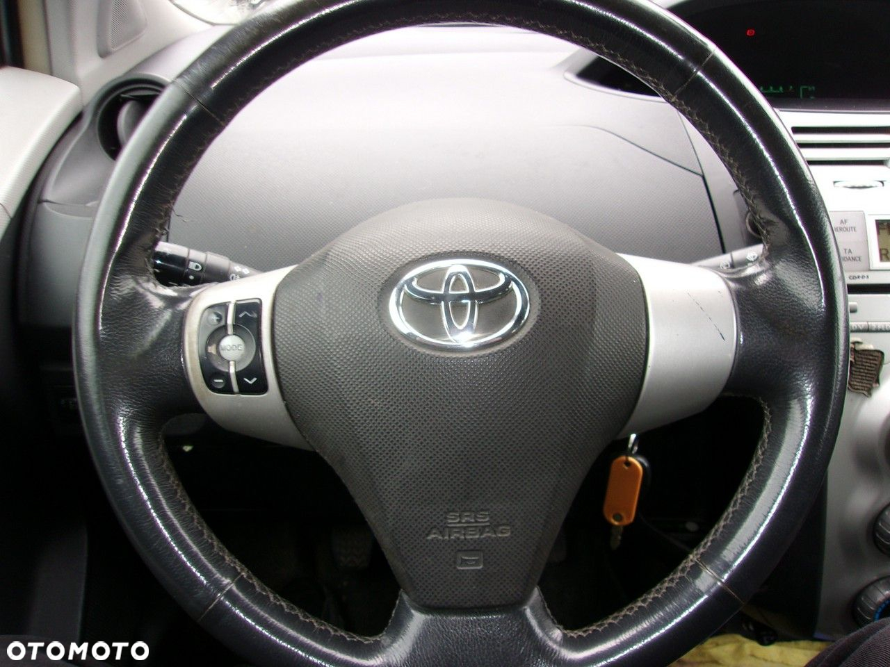 Toyota Yaris - 17