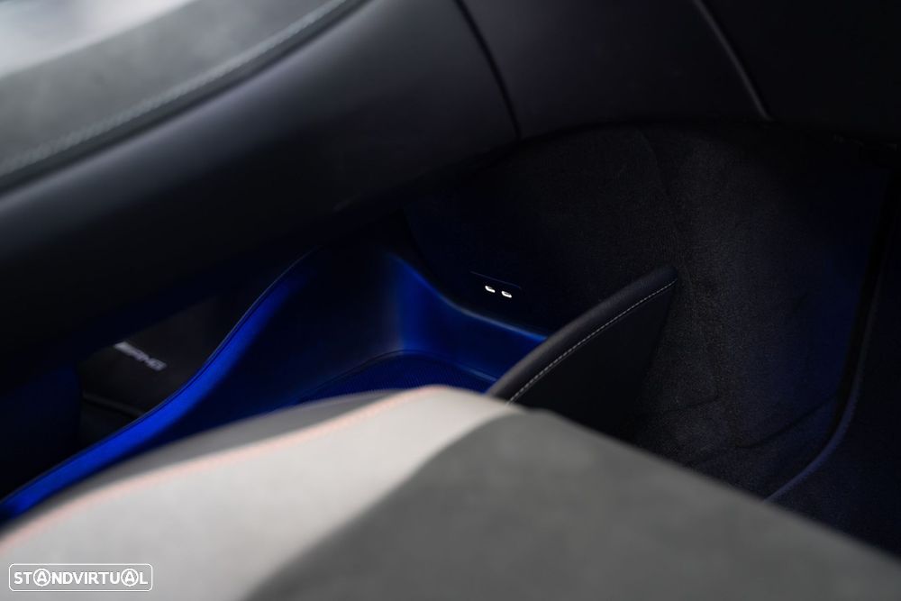 Mercedes-Benz EQE SUV 300 Edition - 44