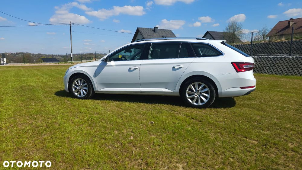 Skoda Superb 2.0 TDI Style DSG - 3