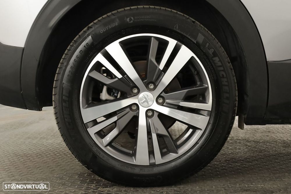Peugeot 3008 1.6 Hybrid Allure Pack e-EAT8 - 5