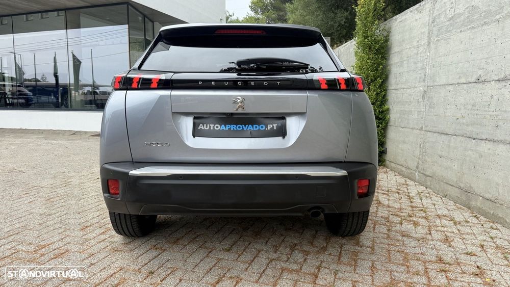 Peugeot 2008 1.2 PureTech Allure Pack - 24