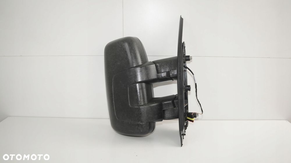 LUSTERKO PRAWE IVECO DAILY IV 14R- 2PIN - 3