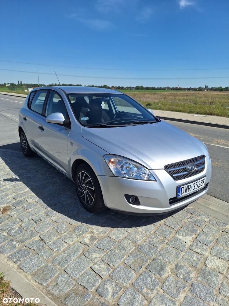 Kia Ceed - 2