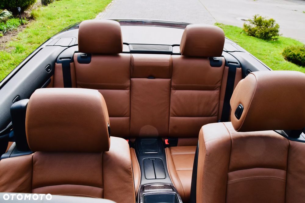 BMW Seria 3 320i - 9