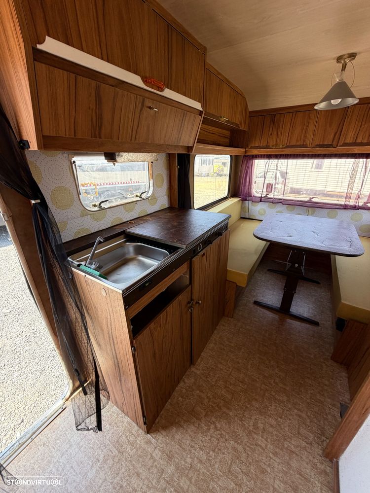Outra não listada Caravana Nacional caravana vintege ideal para pequenos espacos equipada - 14