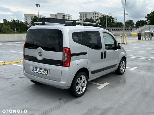 Fiat Fiorino Kombi Adventure - 5