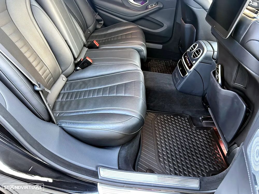 Mercedes-Benz S 560 4Matic 9G-TRONIC - 35