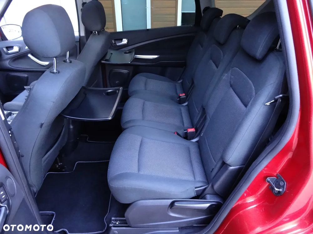 Ford S-Max 2.0 Titanium - 24