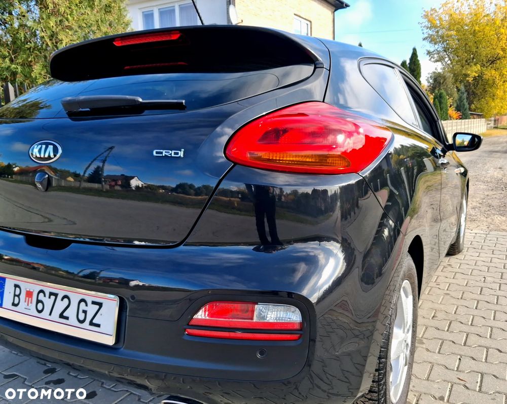 Kia ProCeed - 10