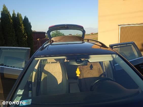 Volkswagen Passat 1.6 TDI Comfortline - 4