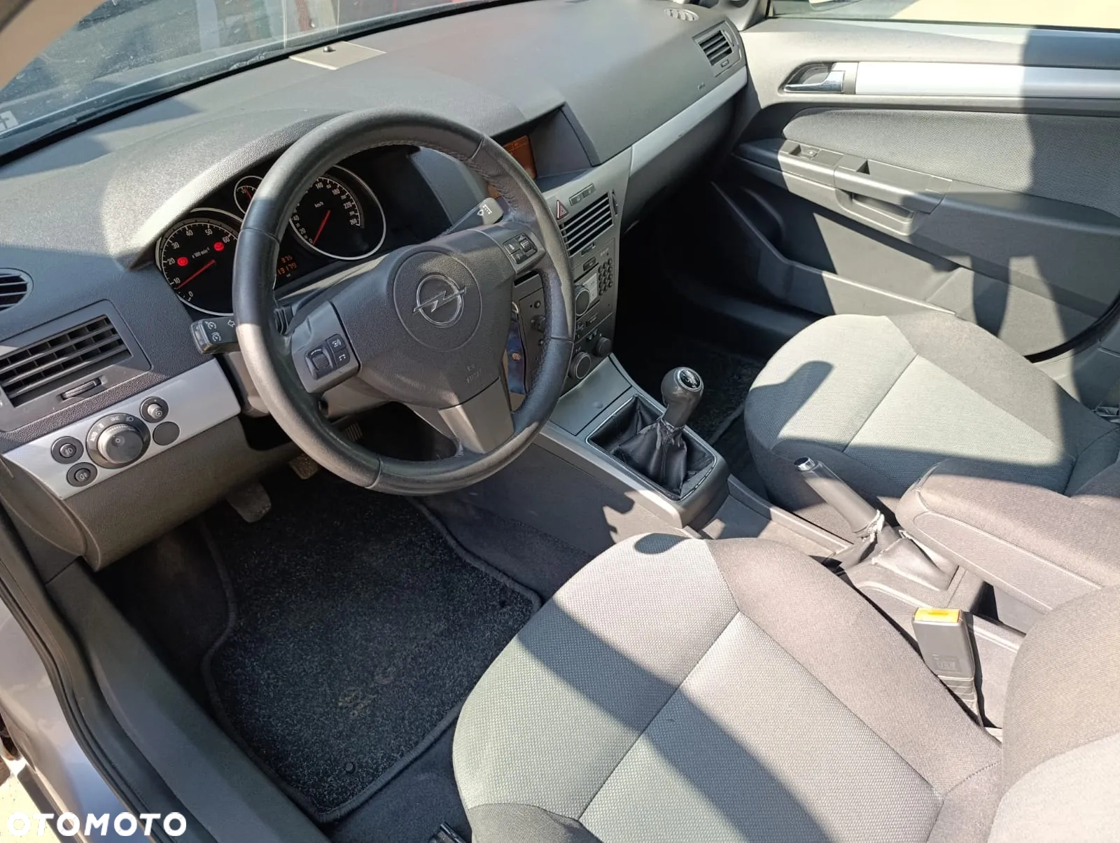 Opel Astra 1.6 - 13