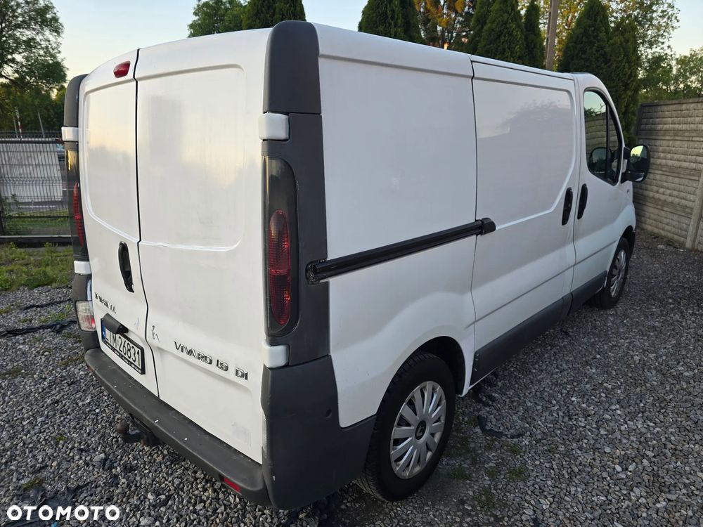 Renault TRAFIC - 10