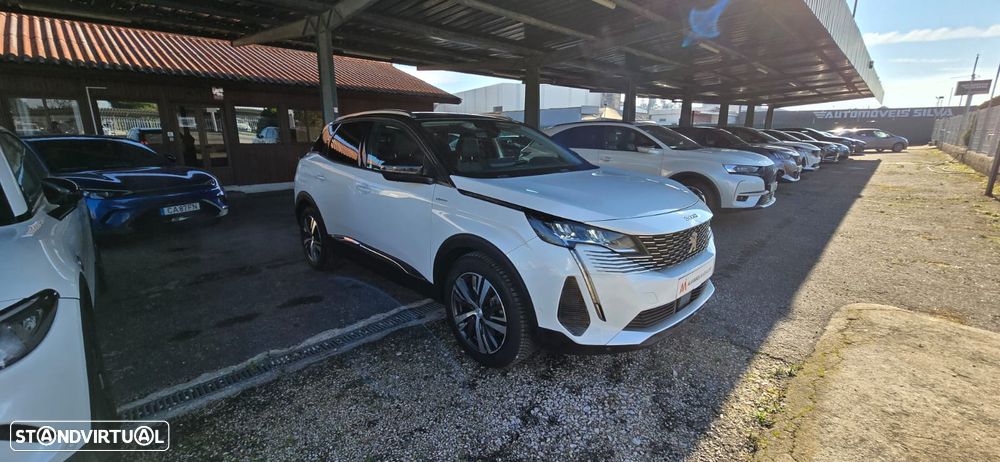 Peugeot 3008 Plug-In Hybrid 225 e-EAT8 Allure Pack - 2