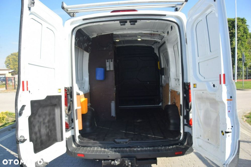 Ford Transit - 23
