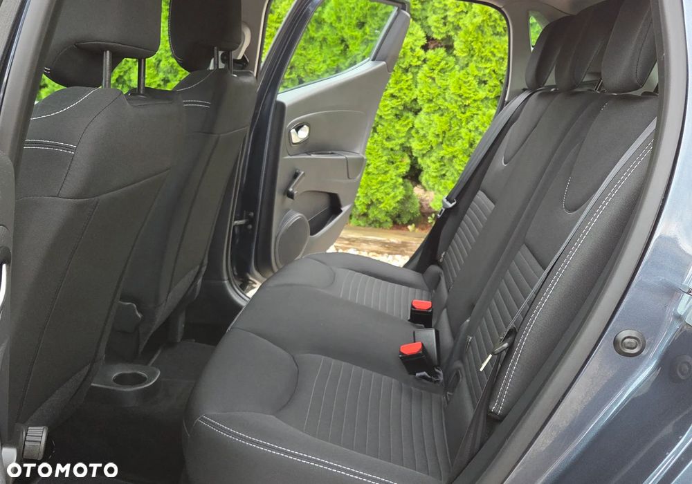 Renault Clio 1.2 16V 75 Limited - 17