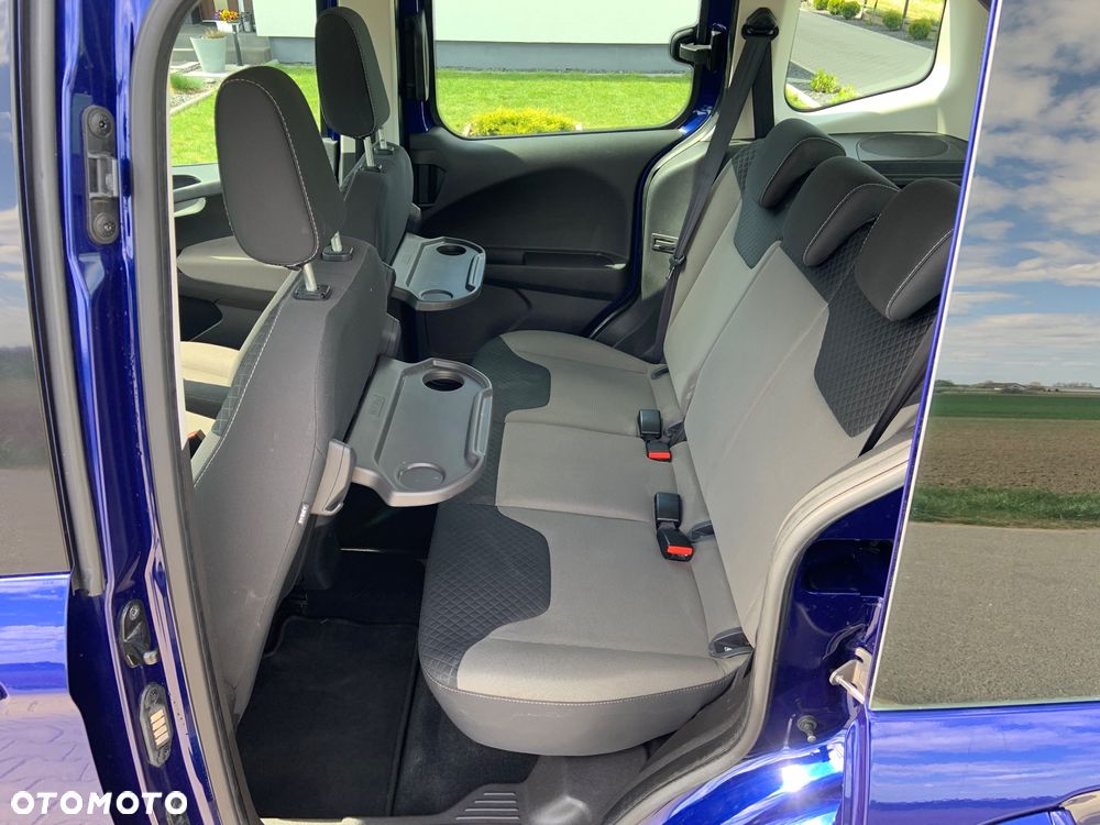Ford Tourneo Courier 1.0 EcoBoost Ambiente - 17