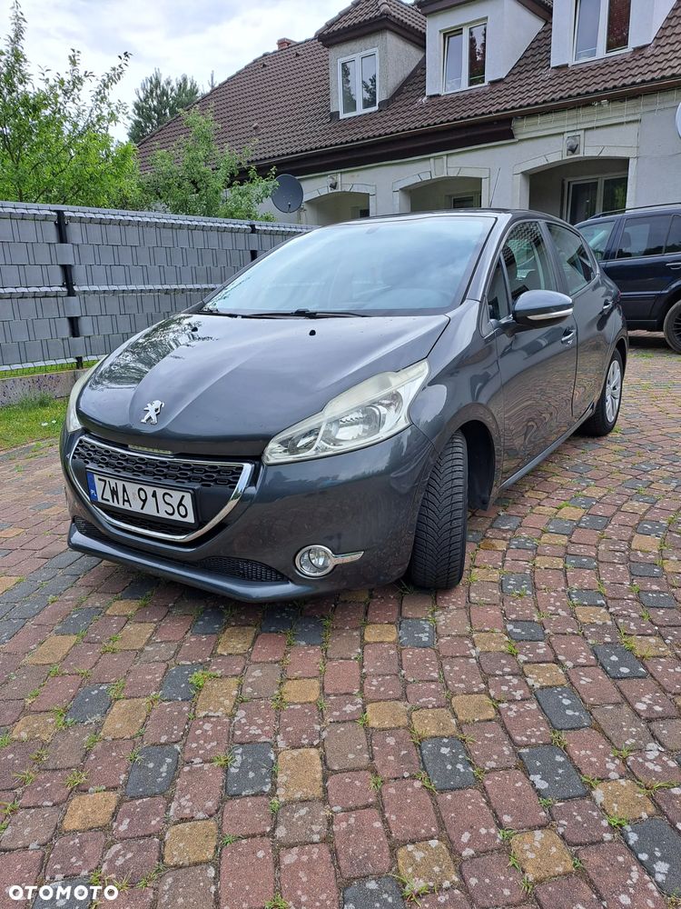 Peugeot 208 1.4 VTi Allure - 1