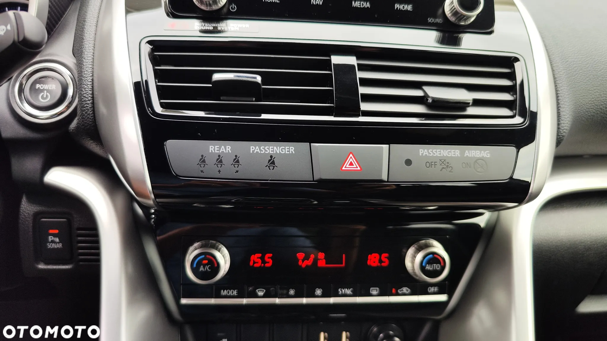 Mitsubishi Eclipse Cross 2.4 PHEV Invite Plus - 30