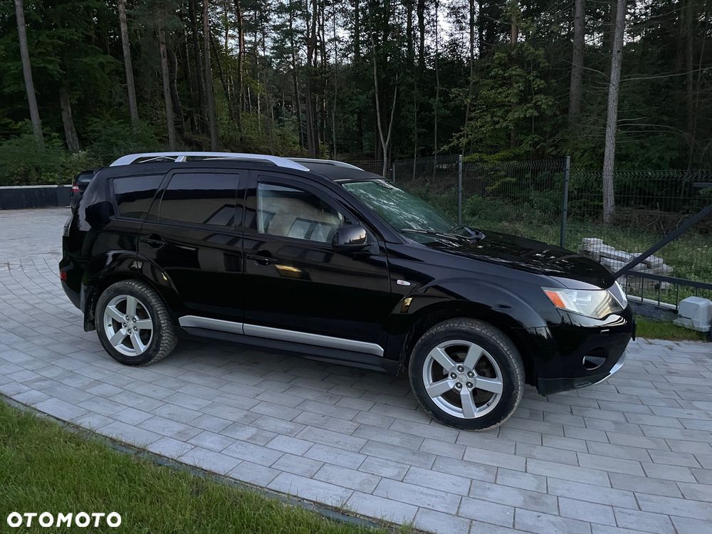 Mitsubishi Outlander 2.4 Intense CVT - 19