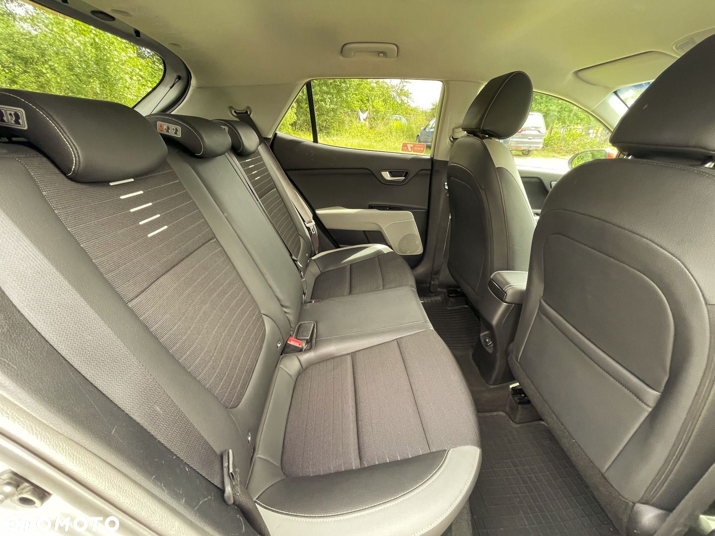 Kia Stonic 1.4 L - 11