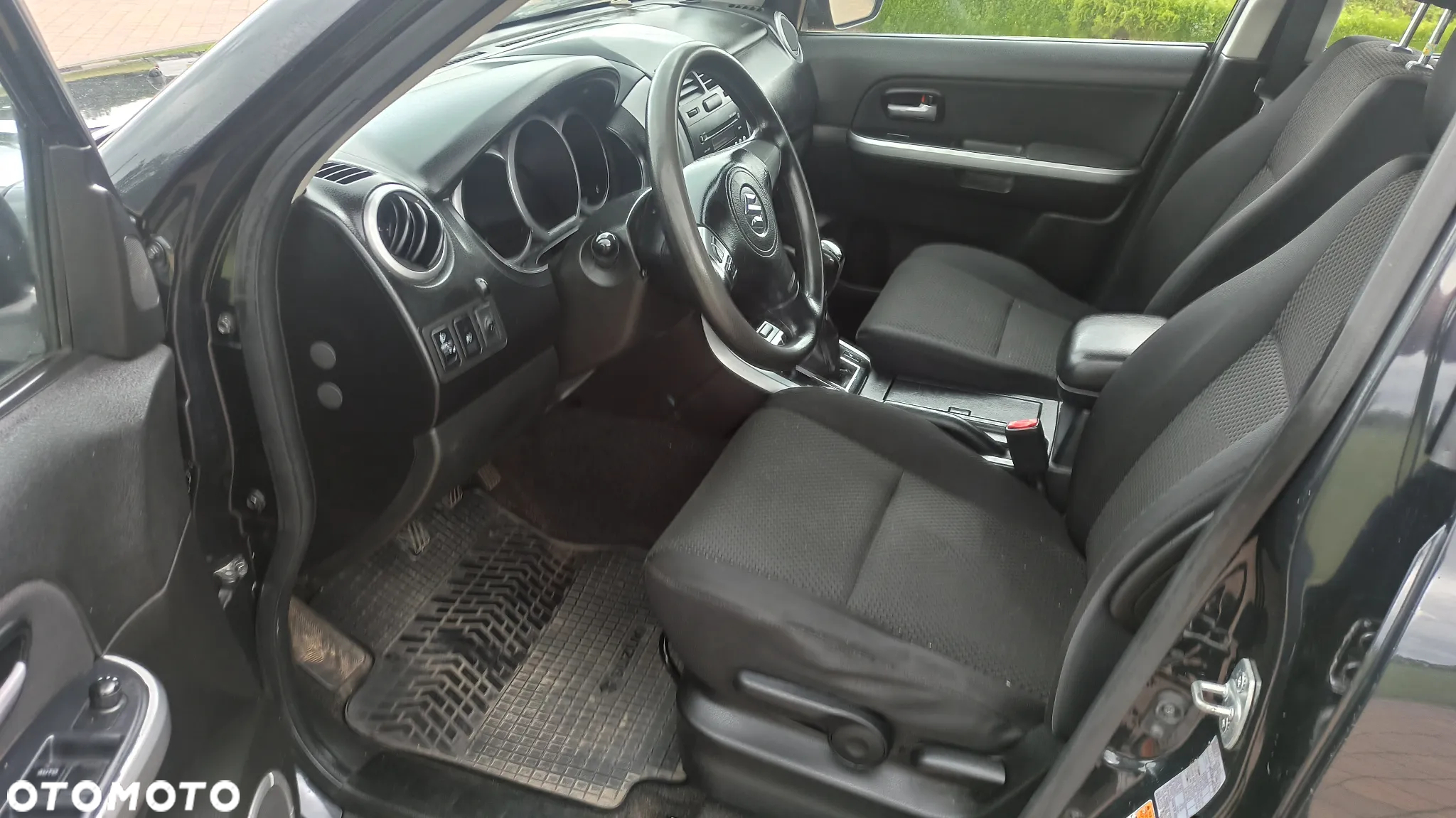 Suzuki Grand Vitara 1.9 DDiS De Luxe EU5 - 10