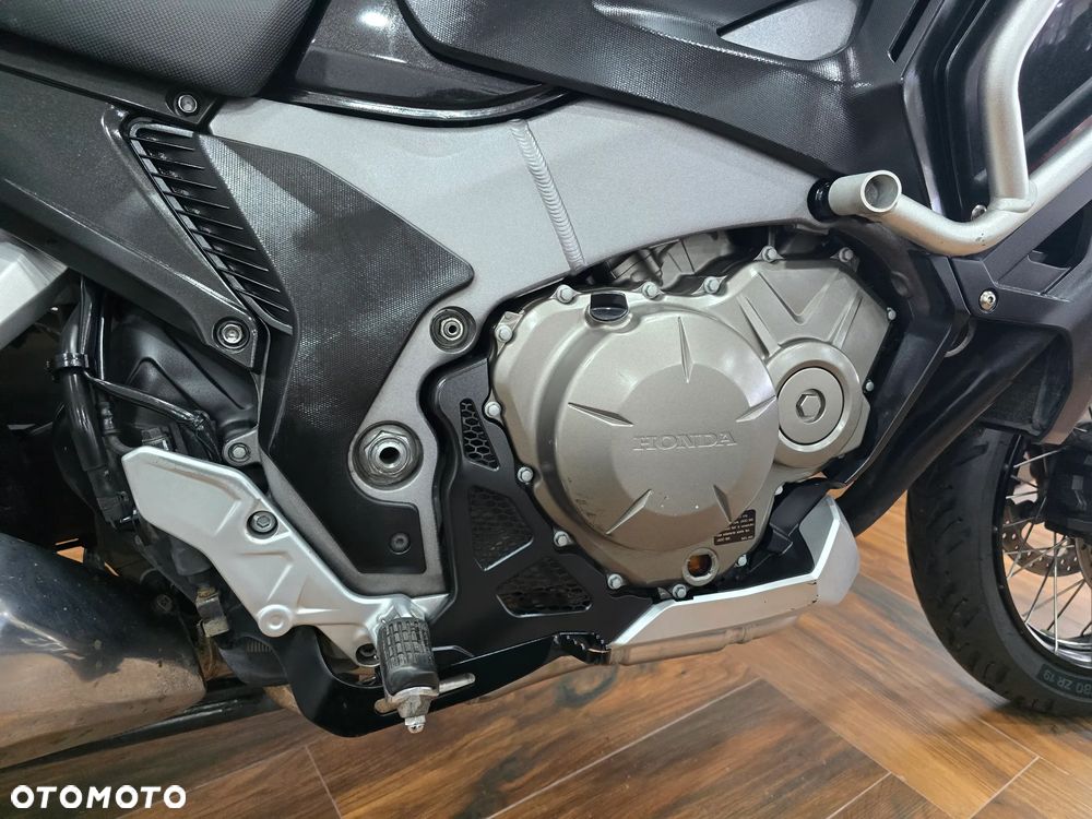 Honda VFR - 22