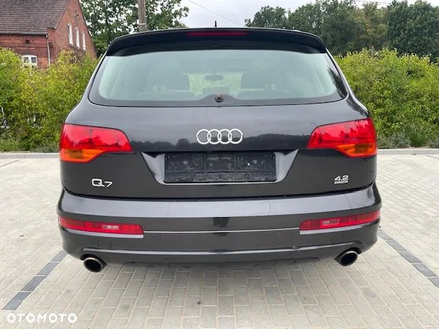 Audi Q7 4.2 FSI Quattro Tiptronic - 8