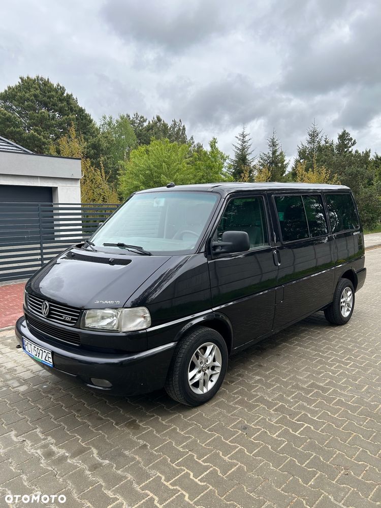 Volkswagen Multivan - 2
