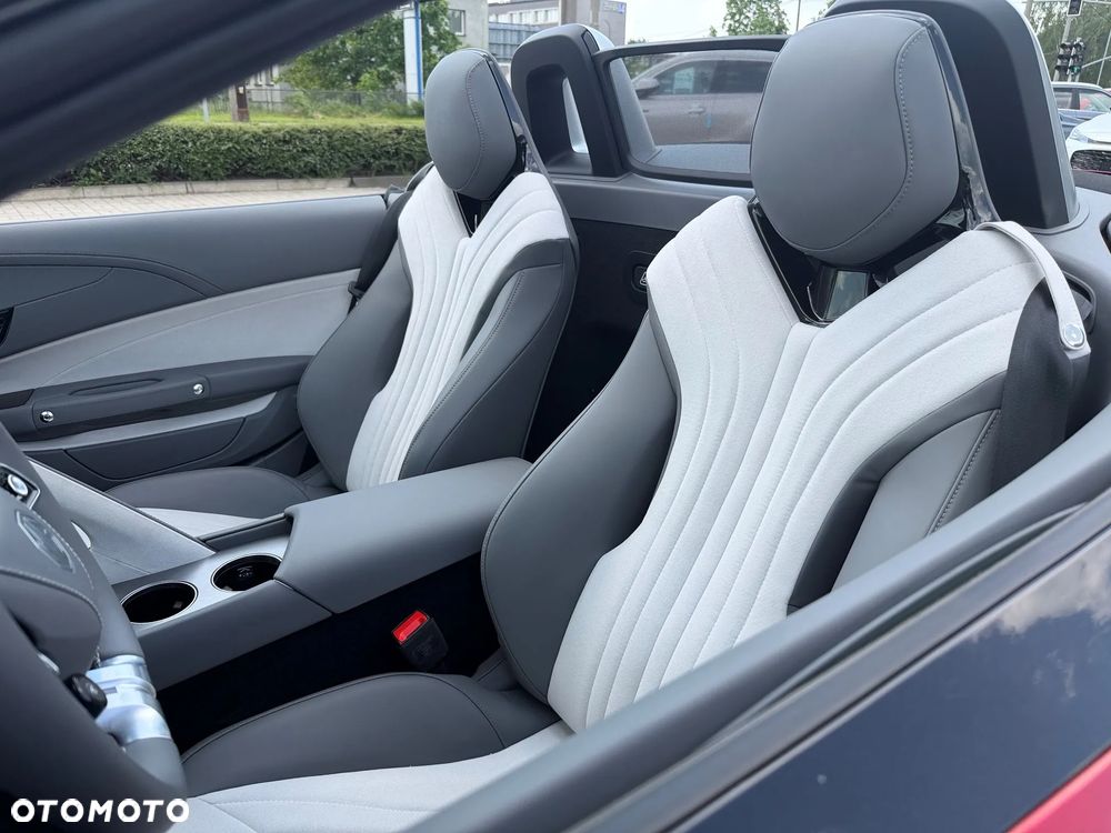MG Cyberster 77kWh AWD Czarny Dach - 14
