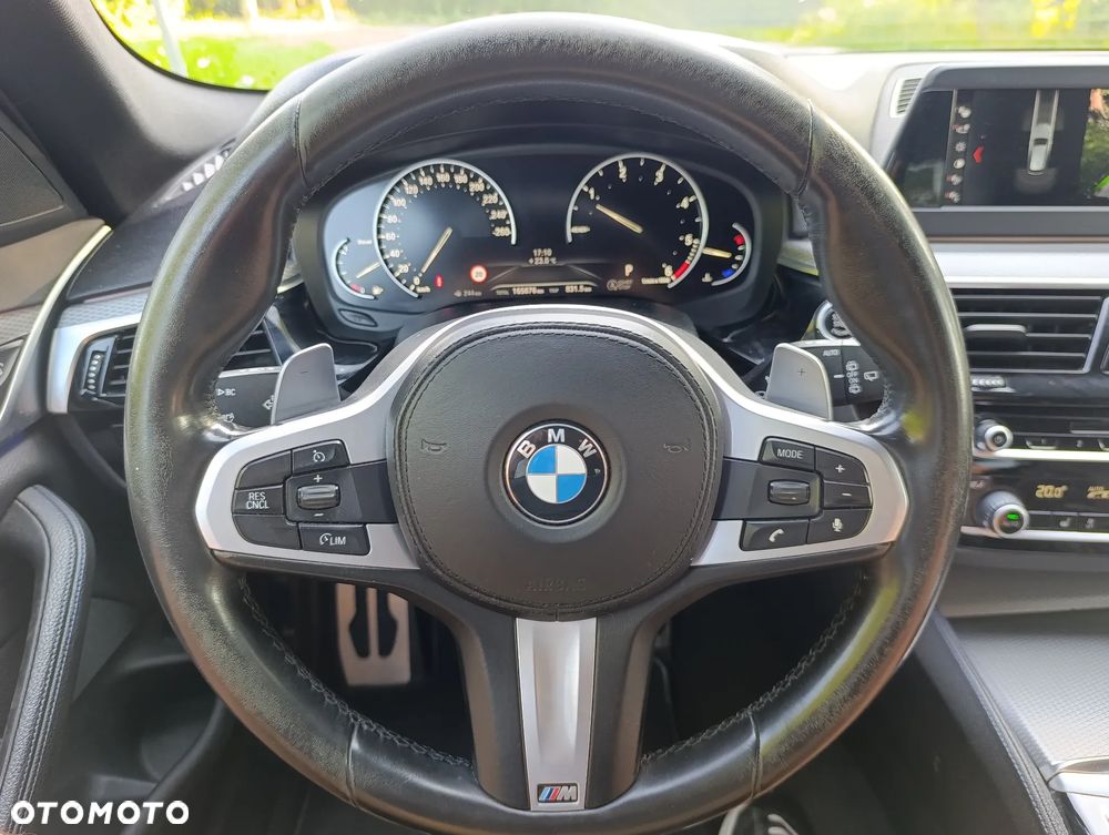 BMW Seria 5 520d M Sport sport - 22