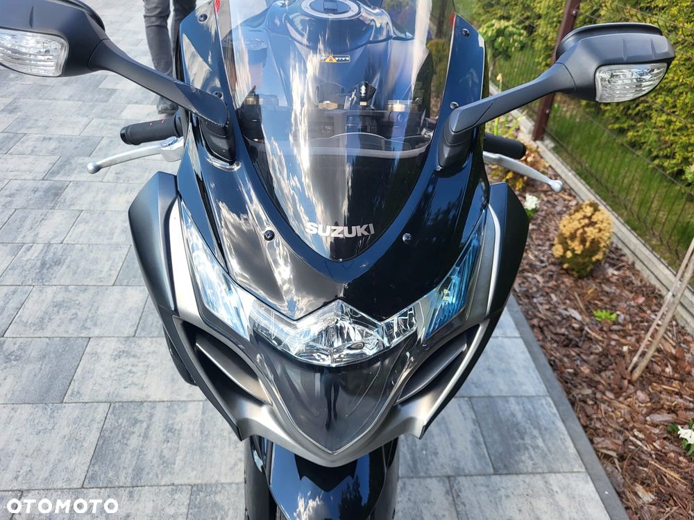 Suzuki GSX 1000 - 9