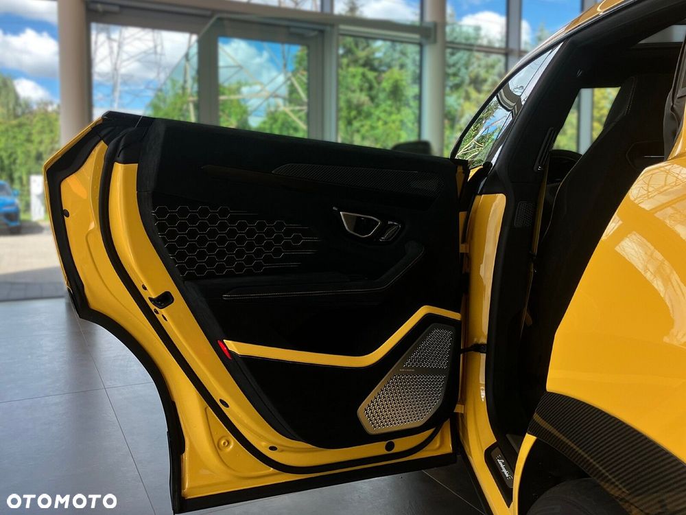 Lamborghini Urus - 9