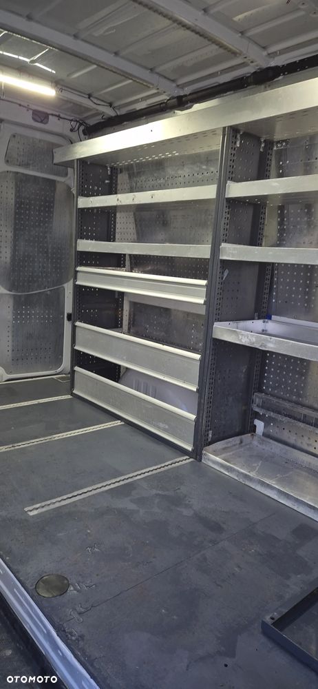 Volkswagen Crafter - 10