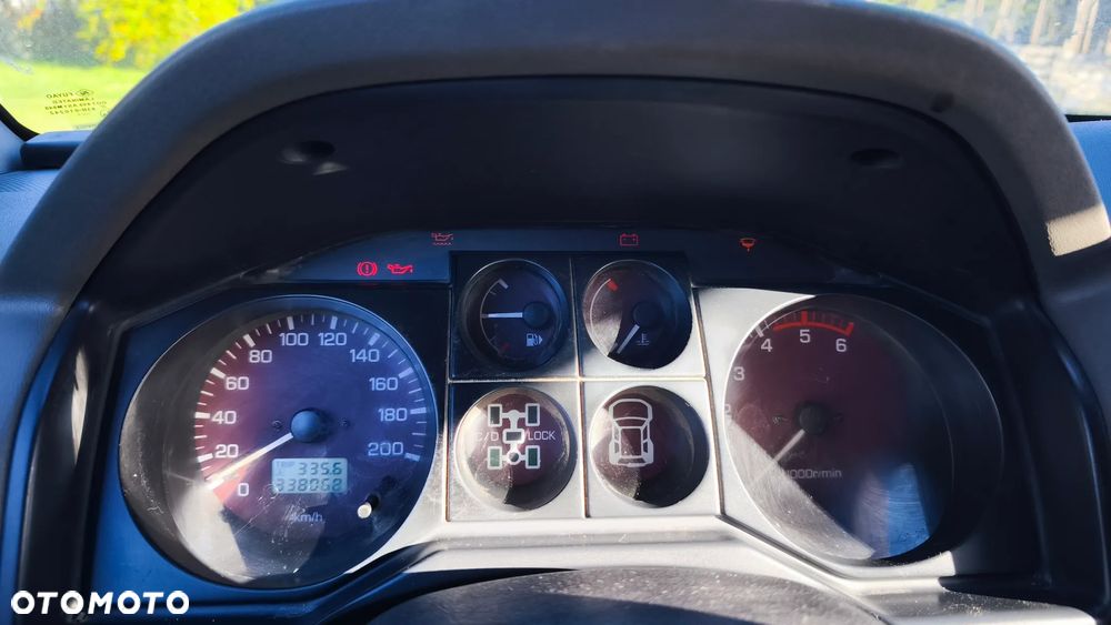 Mitsubishi Pajero 3.2 DID 7os - 9