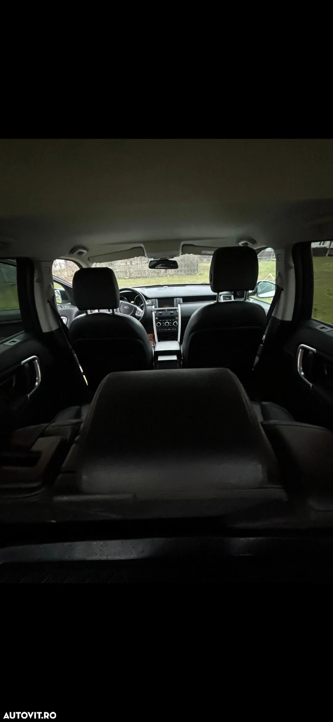 Land Rover Discovery Sport - 8